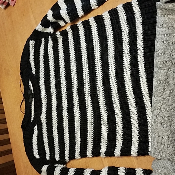 Sparkly sweater lot - Picture 4 of 7